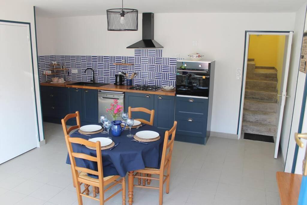 Maison Renovee Atoue Loc Villa Fresnay-sur-Sarthe Exterior foto